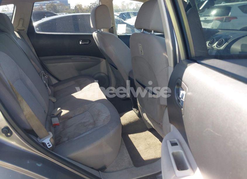 Photo 8 of 2011 Nissan Rogue SV (VIN JN8AS5MVXBW661556)