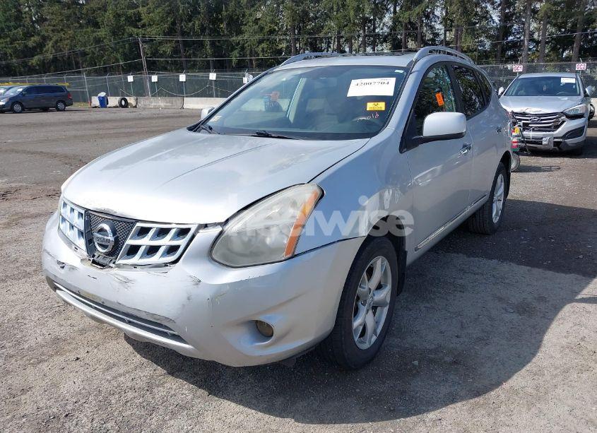 Photo 2 of 2011 Nissan Rogue SV (VIN JN8AS5MVXBW670192)