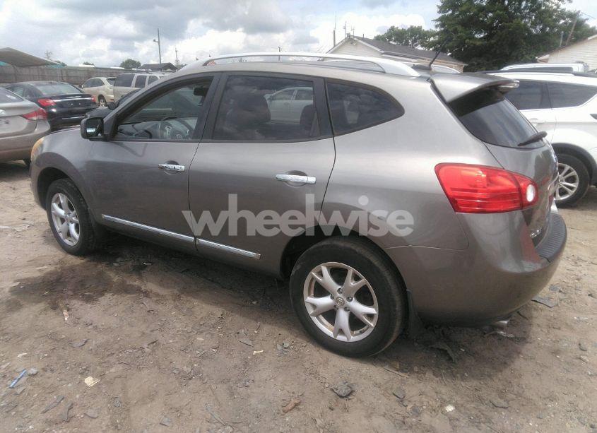 Photo 3 of 2011 Nissan Rogue SV (VIN JN8AS5MVXBW671231)