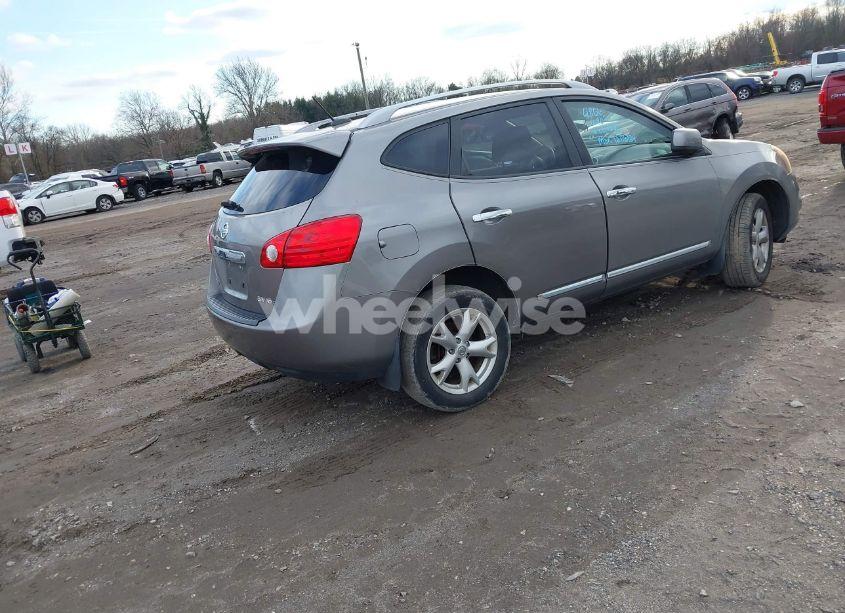 Photo 4 of 2011 Nissan Rogue SV (VIN JN8AS5MVXBW690703)