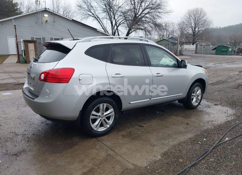 Photo 4 of 2012 Nissan Rogue SV (VIN JN8AS5MVXCW352008)