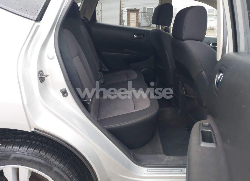 Photo 8 of 2012 Nissan Rogue SV (VIN JN8AS5MVXCW352008)