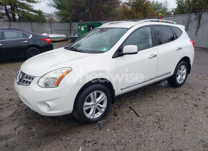 Photo 2 of 2012 Nissan Rogue SV (VIN JN8AS5MVXCW369729)