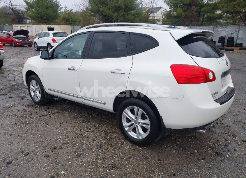 Photo 3 of 2012 Nissan Rogue SV (VIN JN8AS5MVXCW369729)