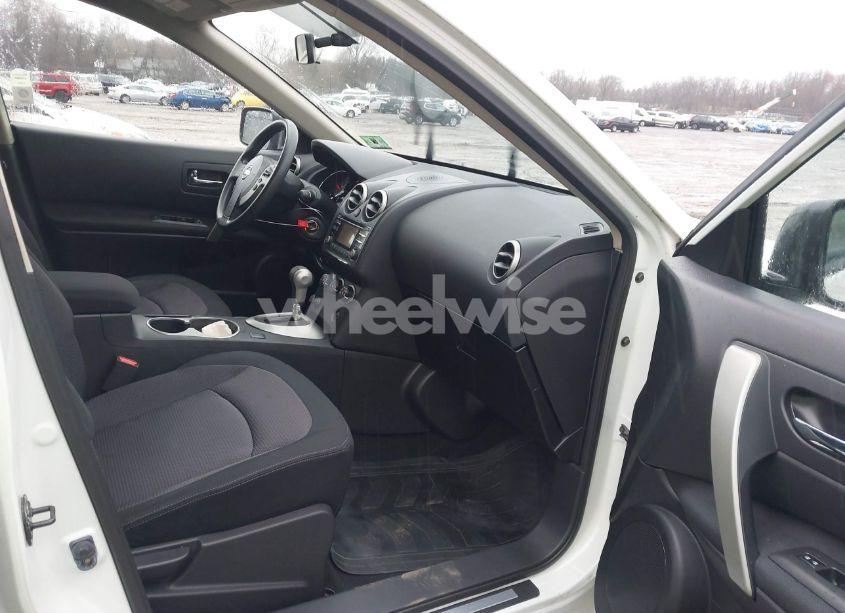 Photo 5 of 2012 Nissan Rogue SV (VIN JN8AS5MVXCW369729)