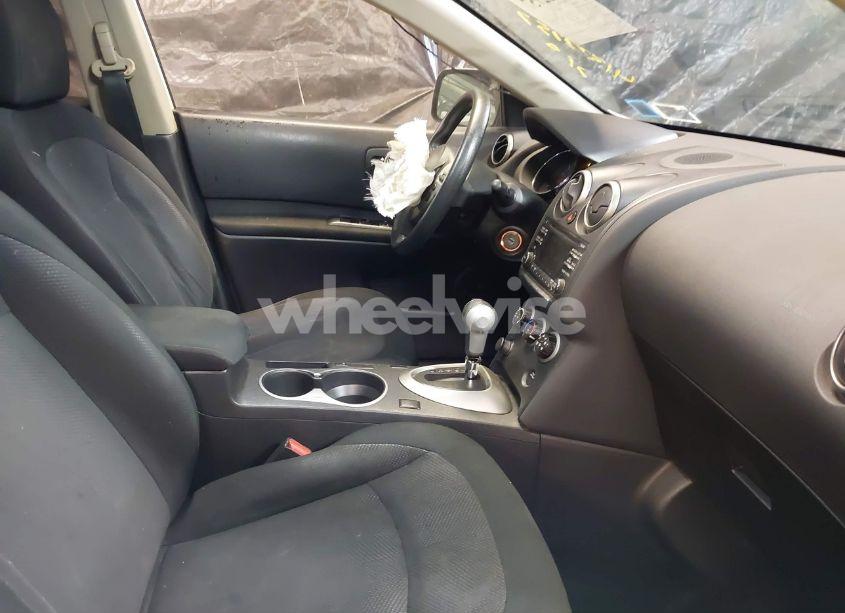 Photo 5 of 2012 Nissan Rogue S (VIN JN8AS5MVXCW387714)