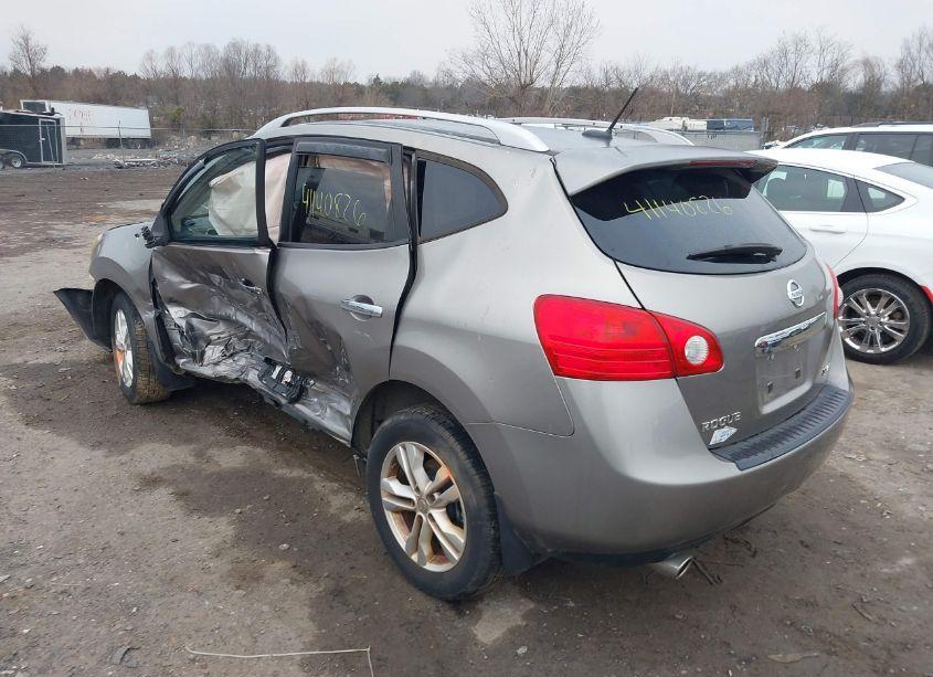 Photo 3 of 2012 Nissan Rogue SV (VIN JN8AS5MVXCW702883)