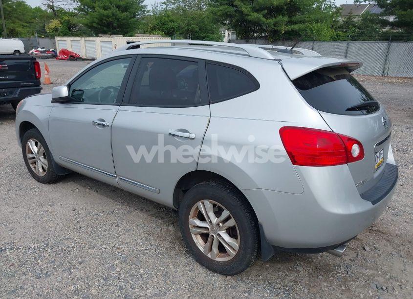 Photo 3 of 2012 Nissan Rogue SV (VIN JN8AS5MVXCW719134)