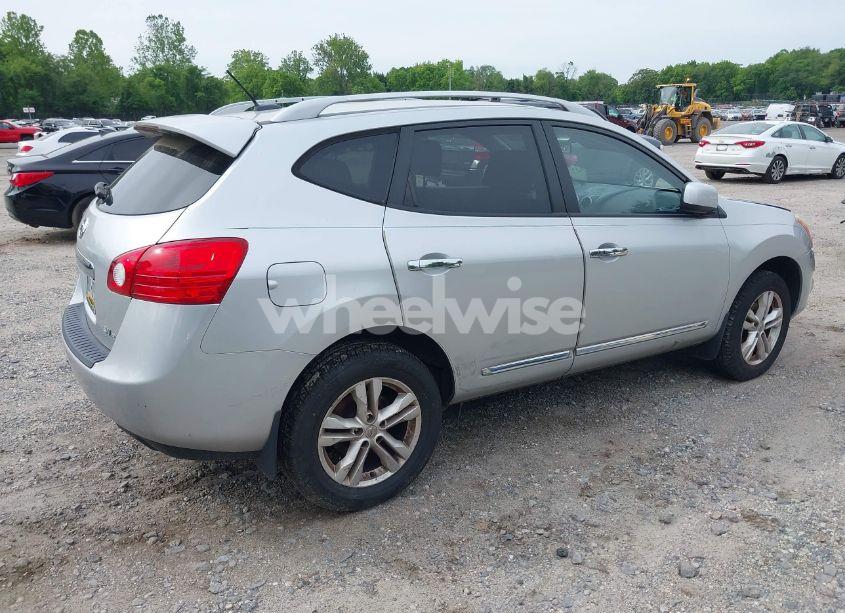 Photo 4 of 2012 Nissan Rogue SV (VIN JN8AS5MVXCW719134)