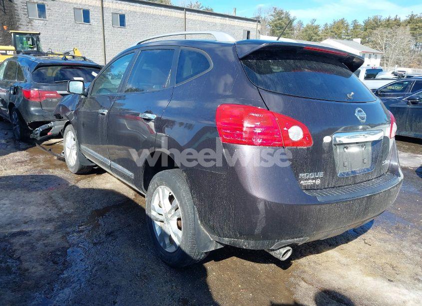 Photo 3 of 2013 Nissan Rogue SV (VIN JN8AS5MVXDW102141)