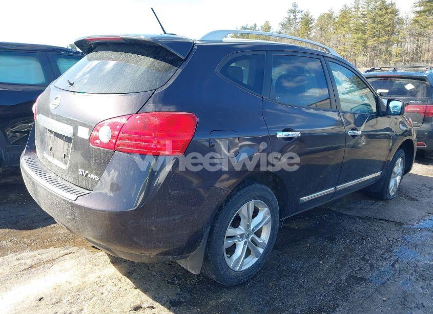 Photo 4 of 2013 Nissan Rogue SV (VIN JN8AS5MVXDW102141)