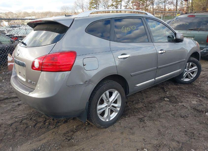 Photo 4 of 2013 Nissan Rogue SV (VIN JN8AS5MVXDW123457)