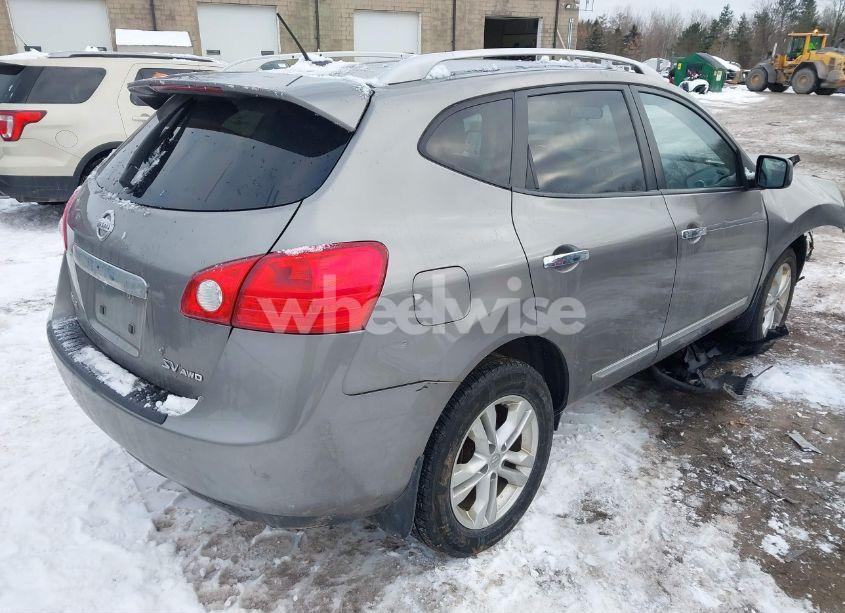 Photo 4 of 2013 Nissan Rogue SV (VIN JN8AS5MVXDW126469)