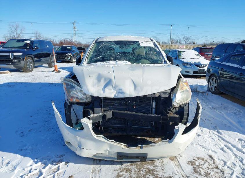 Photo 13 of 2013 Nissan Rogue S (VIN JN8AS5MVXDW131669)