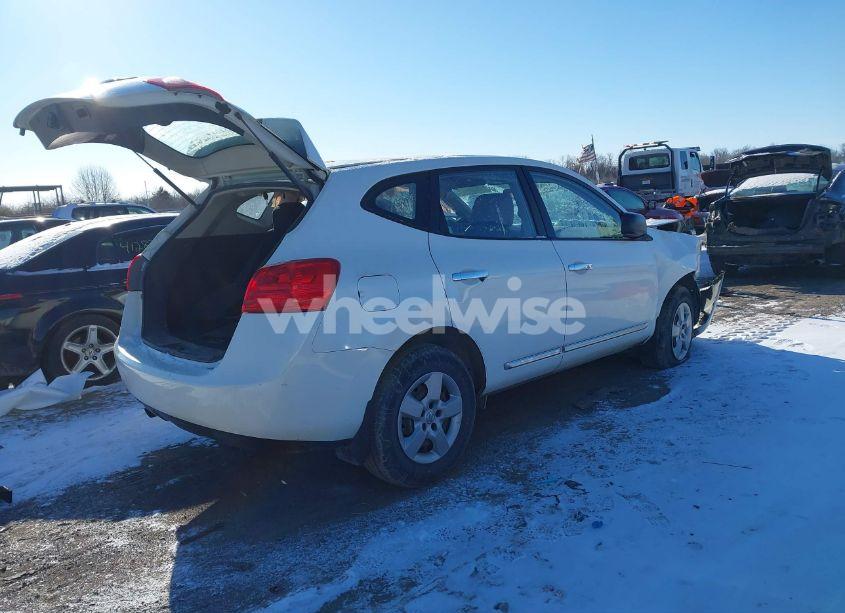 Photo 4 of 2013 Nissan Rogue S (VIN JN8AS5MVXDW131669)