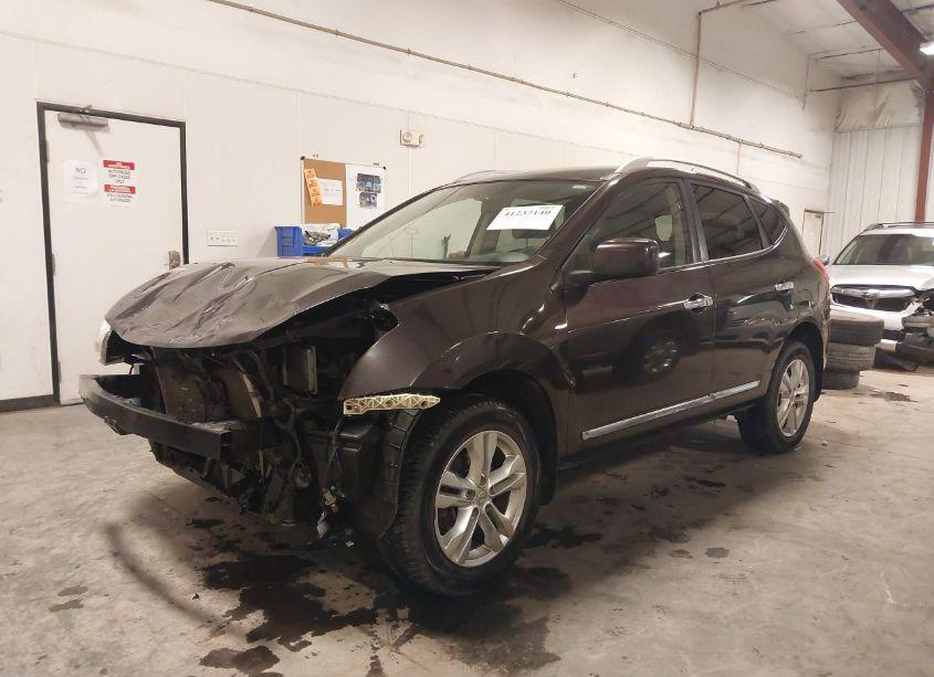 Photo 2 of 2013 Nissan Rogue SV (VIN JN8AS5MVXDW142526)