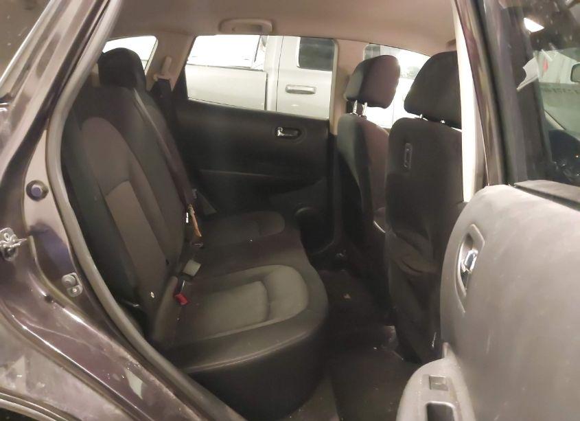 Photo 8 of 2013 Nissan Rogue SV (VIN JN8AS5MVXDW142526)