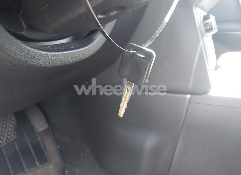 Photo 11 of 2013 Nissan Rogue S (VIN JN8AS5MVXDW604129)