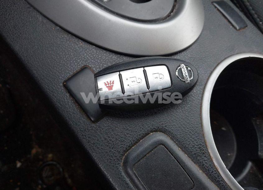 Photo 11 of 2013 Nissan Rogue SV (VIN JN8AS5MVXDW606687)