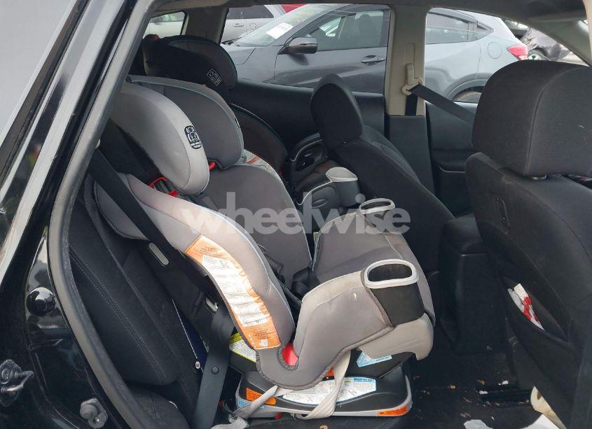 Photo 8 of 2013 Nissan Rogue SV (VIN JN8AS5MVXDW606687)