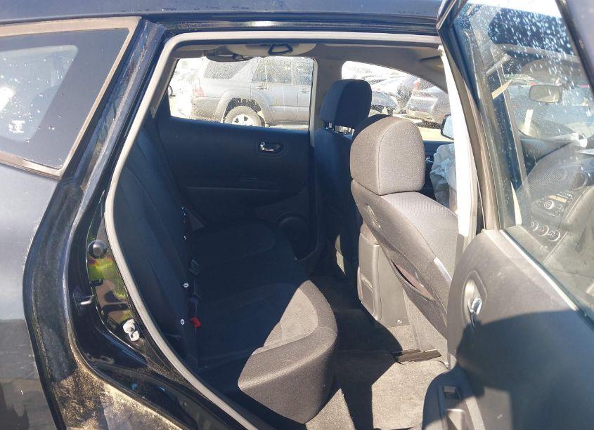 Photo 8 of 2013 Nissan Rogue S (VIN JN8AS5MVXDW608861)