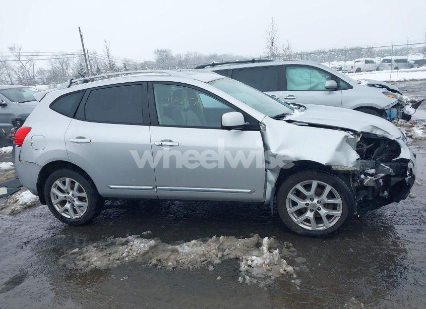 Photo 13 of 2013 Nissan Rogue SV W/SL PKG (VIN JN8AS5MVXDW618208)