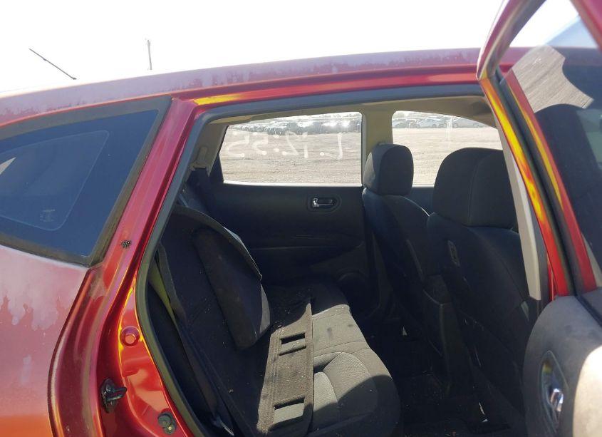 Photo 8 of 2013 Nissan Rogue S (VIN JN8AS5MVXDW622548)