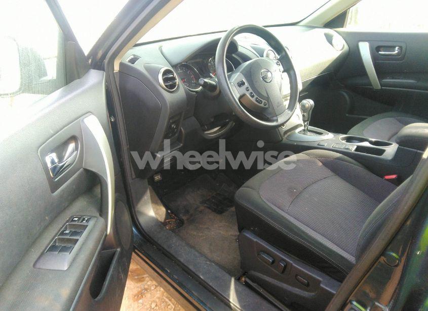 Photo 15 of 2013 Nissan Rogue SV (VIN JN8AS5MVXDW622940)