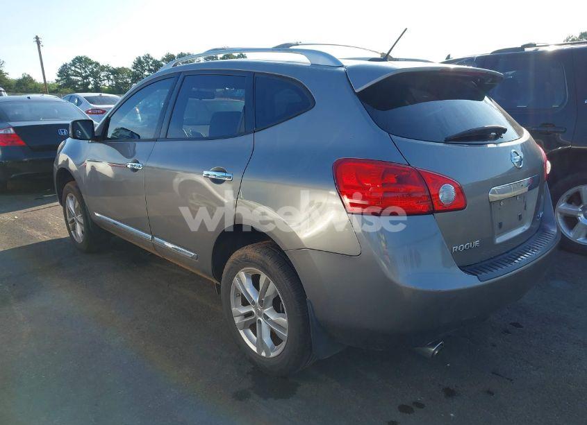 Photo 3 of 2013 Nissan Rogue SV (VIN JN8AS5MVXDW626700)