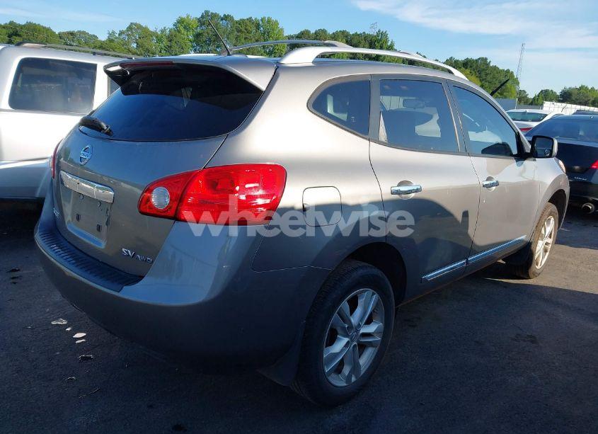 Photo 4 of 2013 Nissan Rogue SV (VIN JN8AS5MVXDW626700)