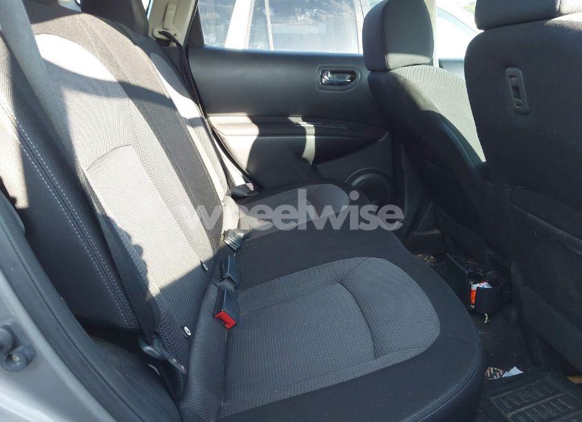 Photo 8 of 2013 Nissan Rogue SV (VIN JN8AS5MVXDW626700)