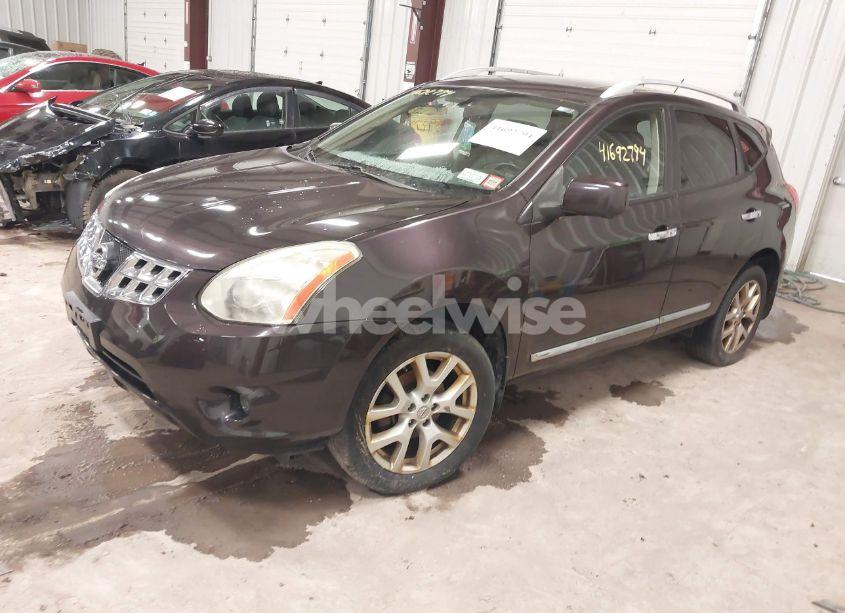 Photo 2 of 2013 Nissan Rogue SV W/SL PKG (VIN JN8AS5MVXDW627071)
