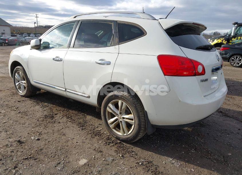 Photo 3 of 2013 Nissan Rogue SV (VIN JN8AS5MVXDW631461)