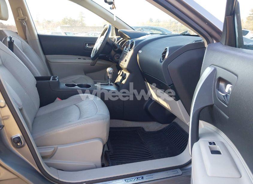 Photo 5 of 2013 Nissan Rogue SV W/SL PKG (VIN JN8AS5MVXDW636451)