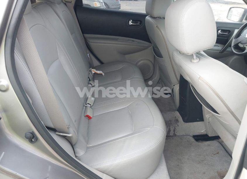 Photo 8 of 2013 Nissan Rogue SV (VIN JN8AS5MVXDW640368)