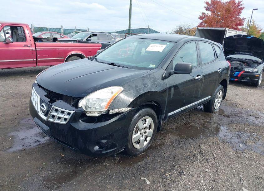 Photo 2 of 2013 Nissan Rogue S (VIN JN8AS5MVXDW656697)