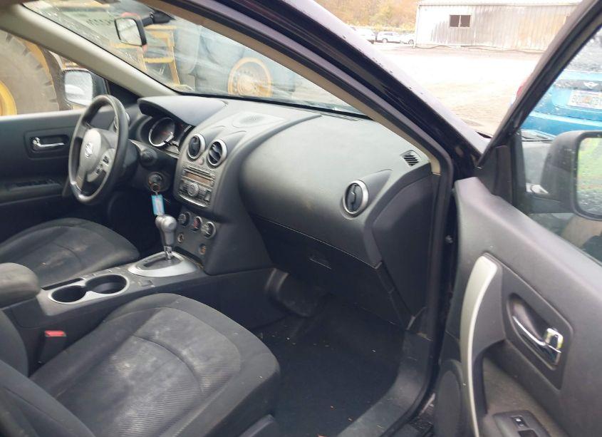 Photo 5 of 2013 Nissan Rogue S (VIN JN8AS5MVXDW656697)