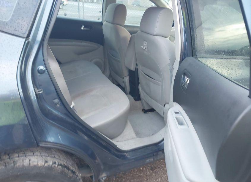 Photo 8 of 2013 Nissan Rogue S (VIN JN8AS5MVXDW656800)