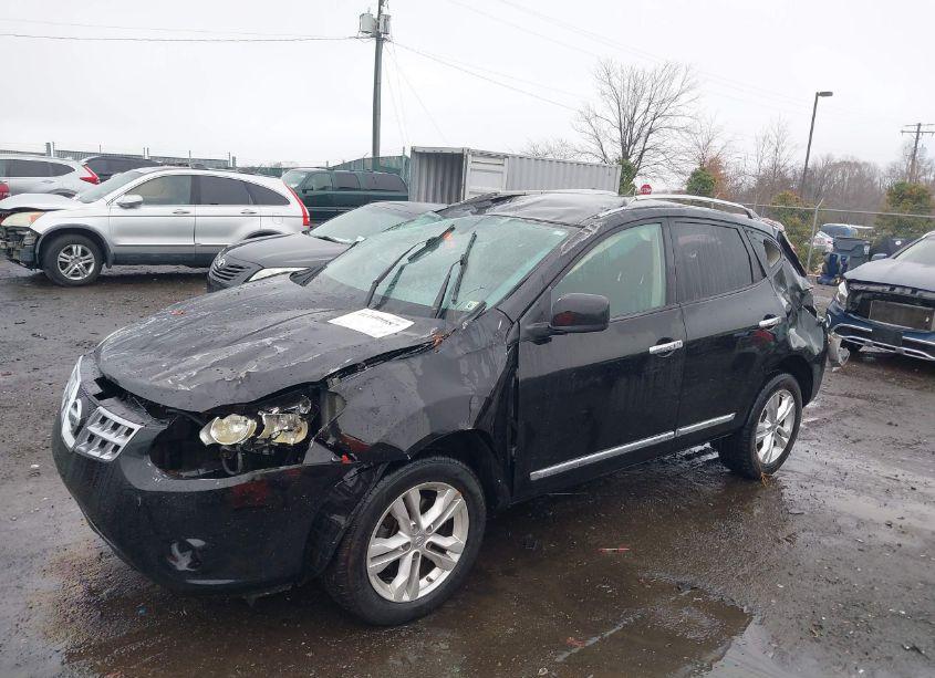 Photo 2 of 2013 Nissan Rogue SV (VIN JN8AS5MVXDW665741)