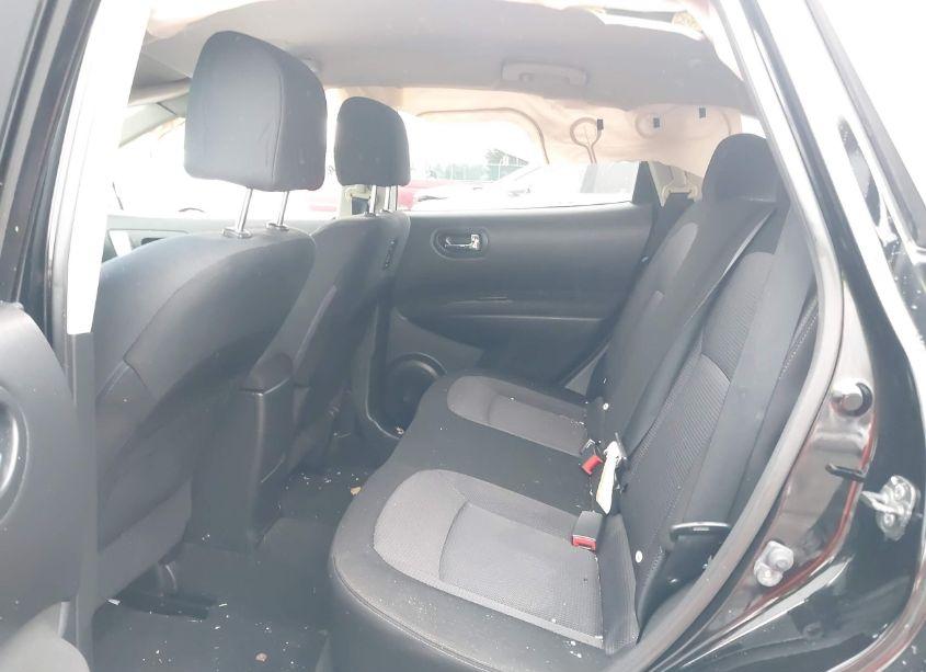 Photo 8 of 2013 Nissan Rogue SV (VIN JN8AS5MVXDW665741)