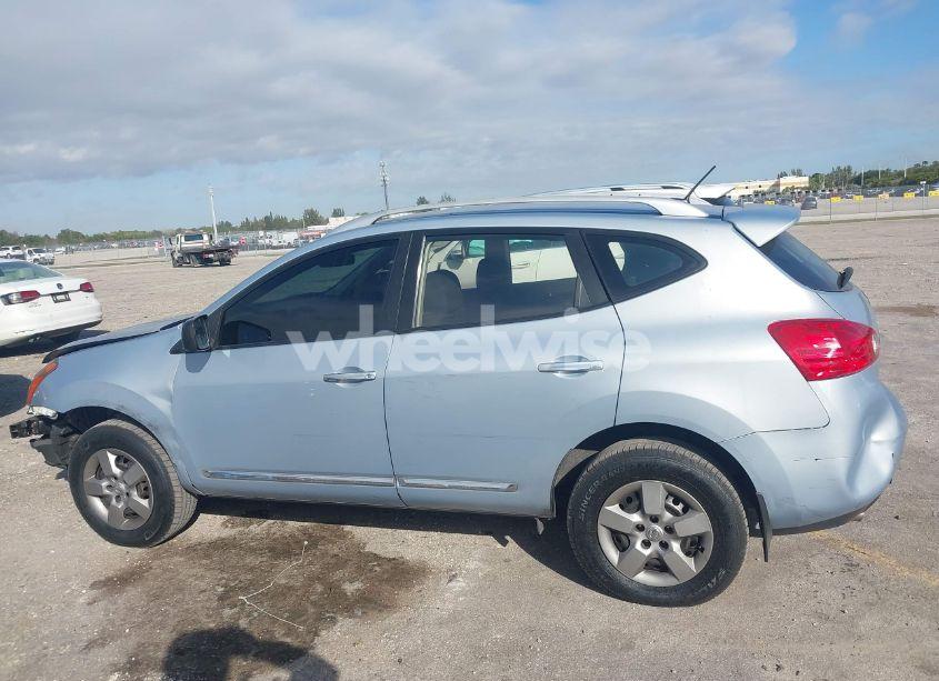 Photo 15 of 2014 Nissan Rogue SELECT S (VIN JN8AS5MVXEW204721)