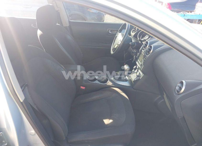 Photo 5 of 2014 Nissan Rogue SELECT S (VIN JN8AS5MVXEW204721)