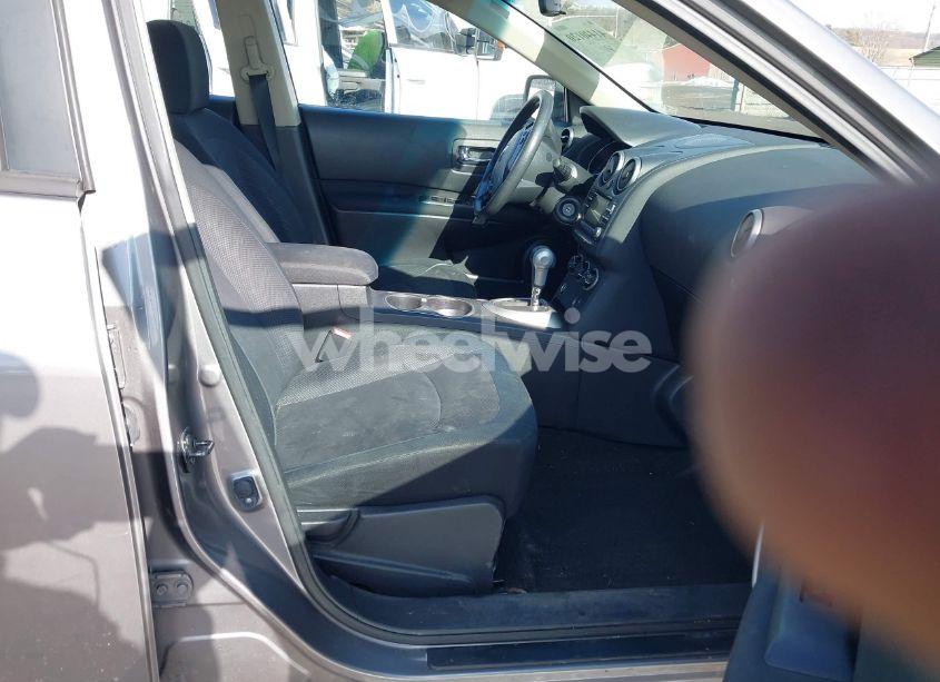 Photo 5 of 2015 Nissan Rogue SELECT S (VIN JN8AS5MVXFW251054)