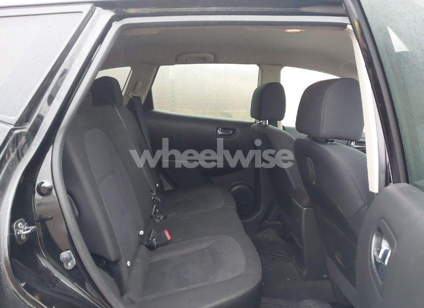 Photo 8 of 2015 Nissan Rogue SELECT S (VIN JN8AS5MVXFW253516)