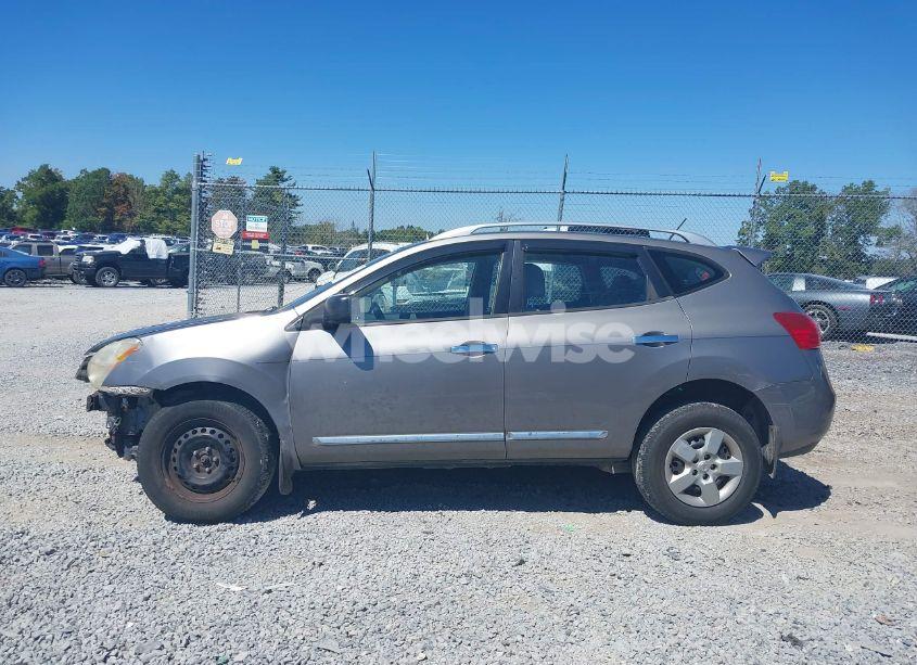 Photo 13 of 2015 Nissan Rogue SELECT S (VIN JN8AS5MVXFW758312)