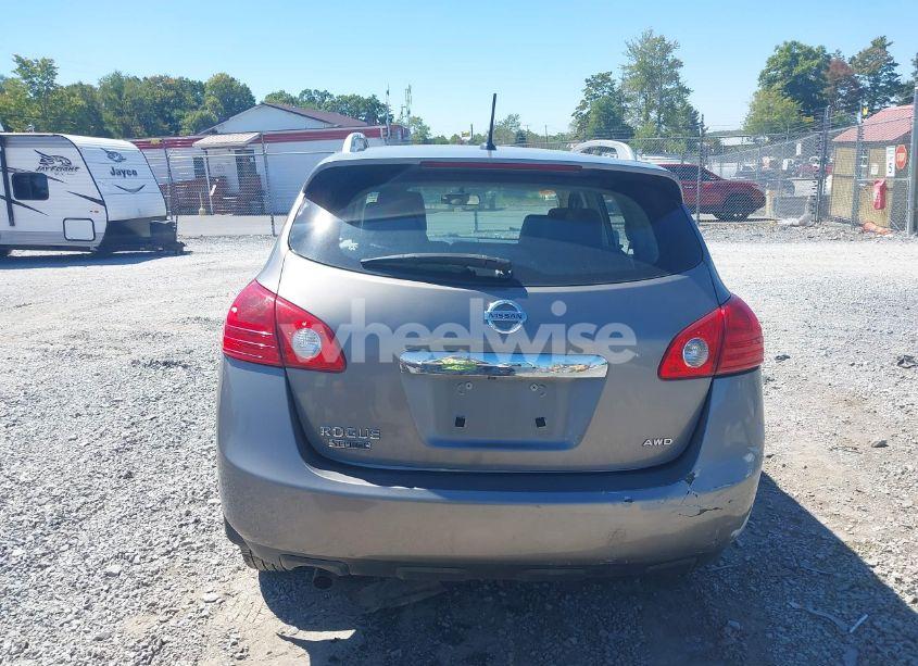 Photo 15 of 2015 Nissan Rogue SELECT S (VIN JN8AS5MVXFW758312)