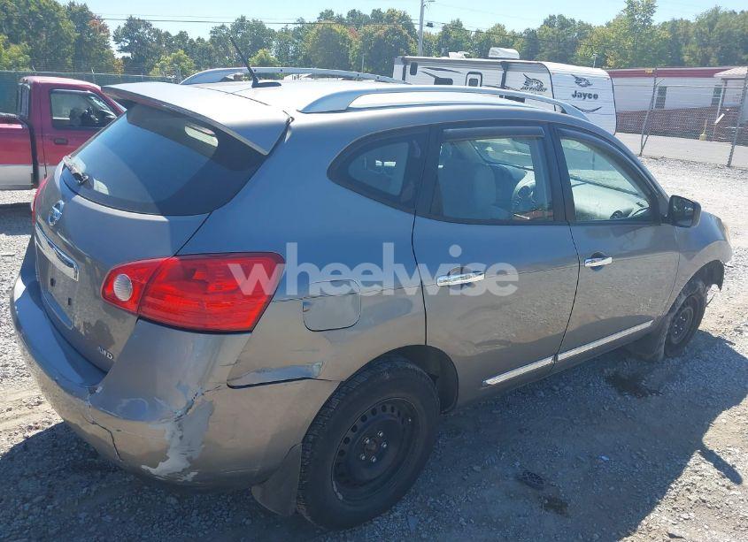 Photo 4 of 2015 Nissan Rogue SELECT S (VIN JN8AS5MVXFW758312)