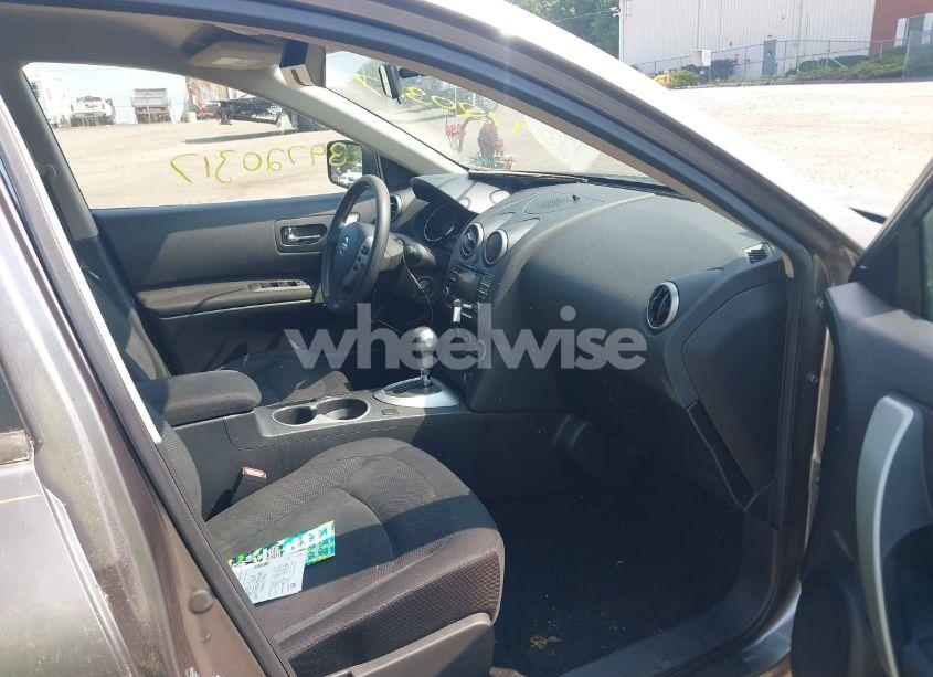 Photo 5 of 2015 Nissan Rogue SELECT S (VIN JN8AS5MVXFW767088)