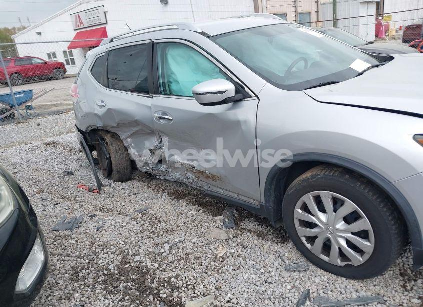 Photo 6 of 2016 Nissan Rogue S (VIN JN8AT2MT0GW015301)