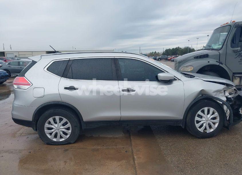 Photo 13 of 2016 Nissan Rogue S (VIN JN8AT2MT0GW024807)